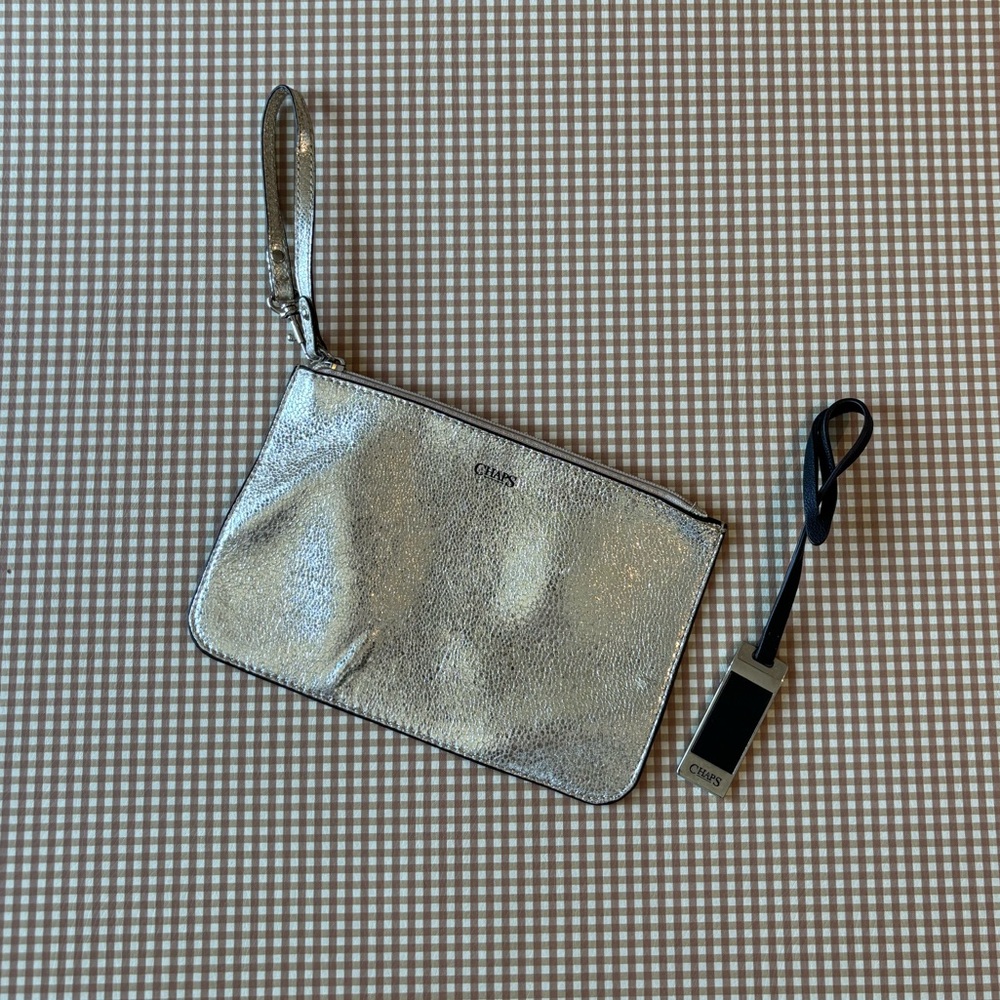 Chaps Small wristlet and tag